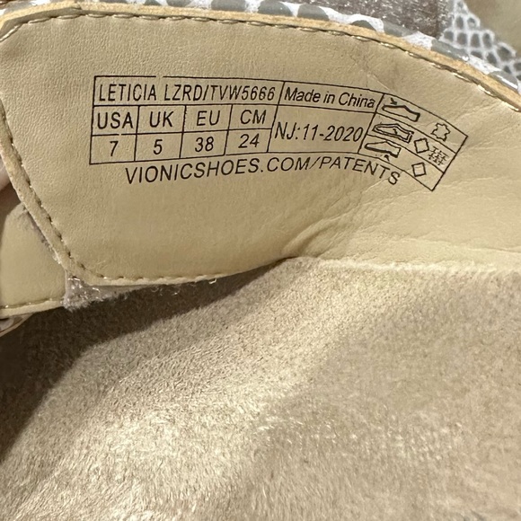 Vionic shoes - Picture 4 of 7